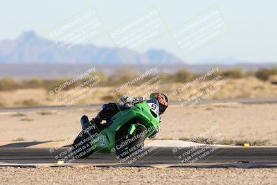 media/Dec-07-2025-CVMA (Sun) [[3e7d2de5dc]]/Race 16-Formula Middleweight/